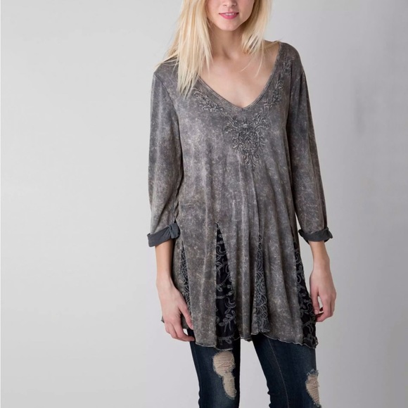 gimmicks by BKE Tops - Gimmicks by Buckle tunic top